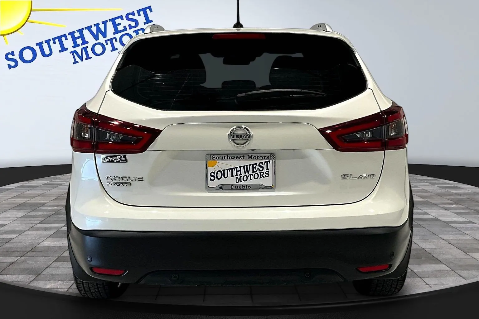 Nissan Rogue Sport photo 6