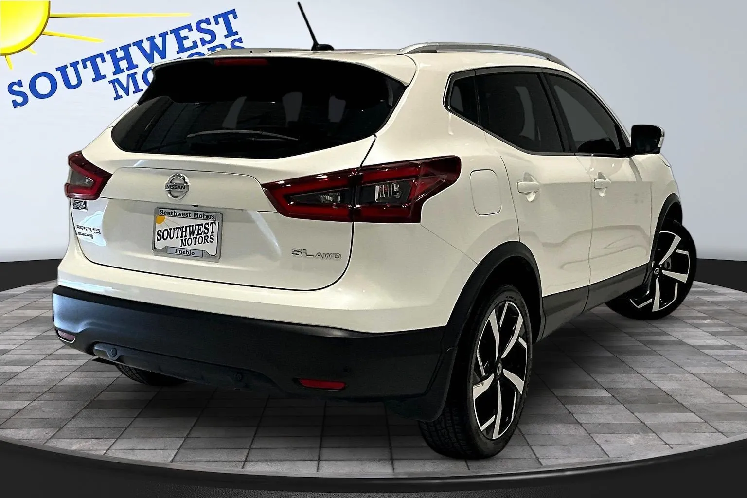 Nissan Rogue Sport photo 7
