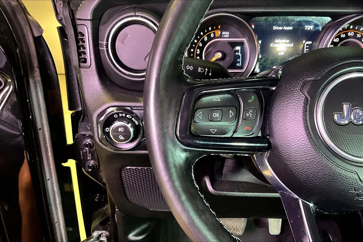 Jeep Gladiator photo 13