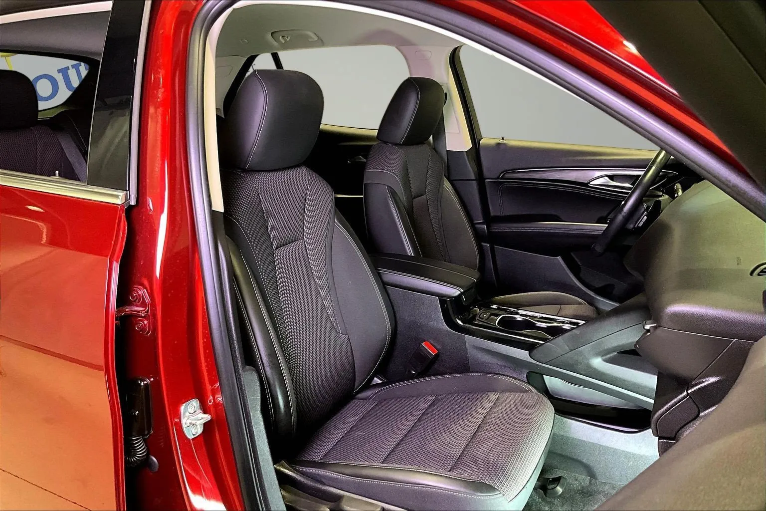 Buick Envision photo 28