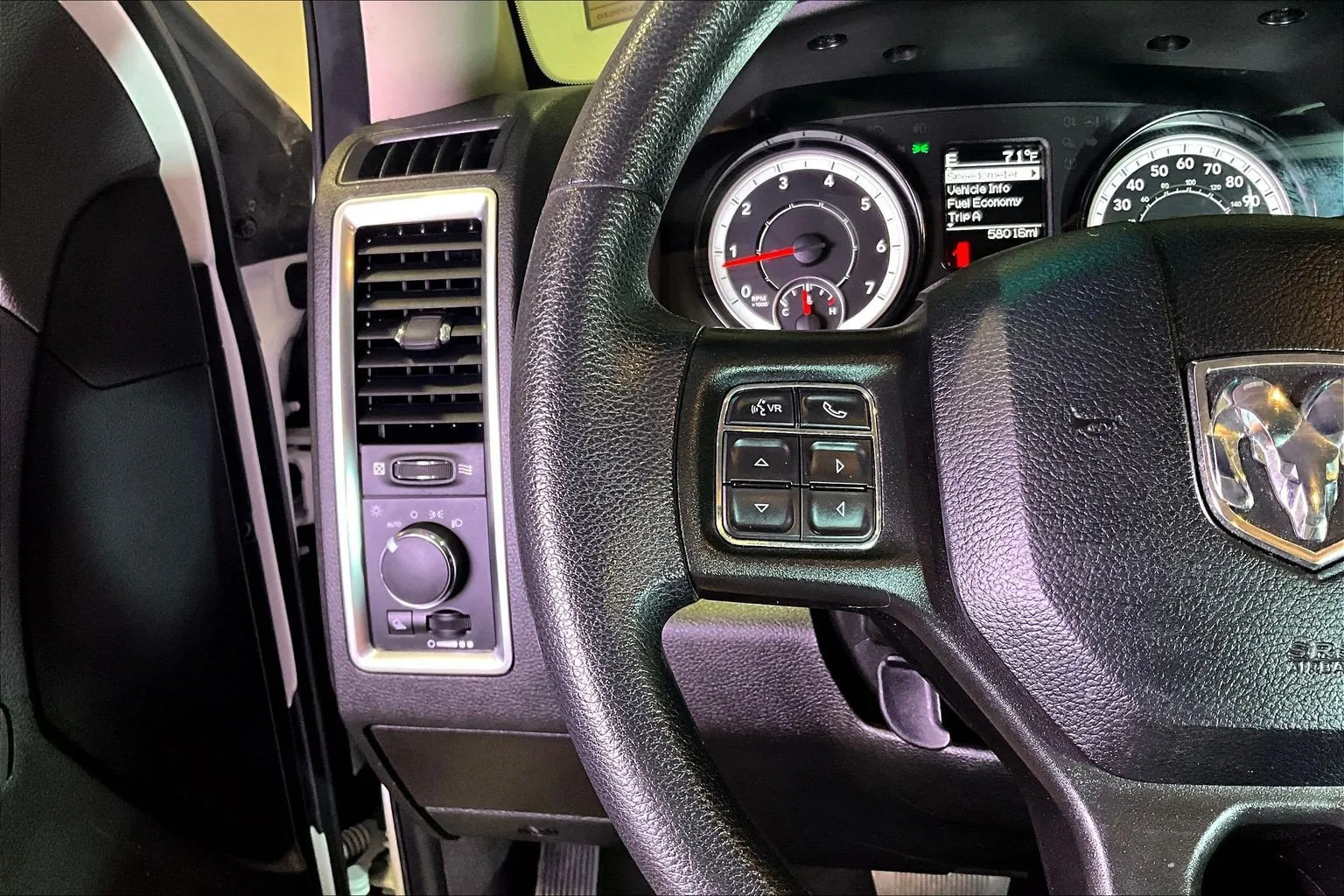 Ram 1500 photo 12