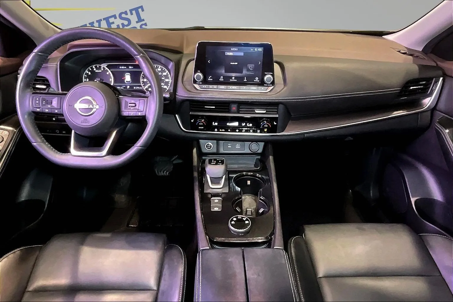 Nissan Rogue photo 8