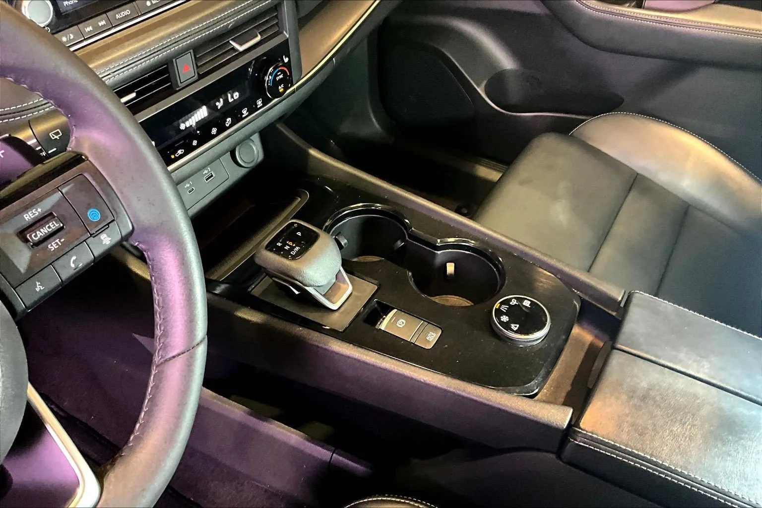 Nissan Rogue photo 19