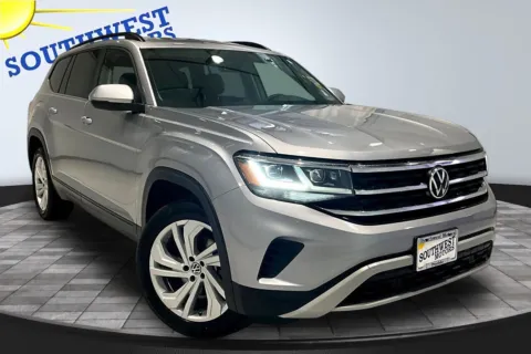 Another view of 2022 Volkswagen Atlas 3.6L V6 SE w/Technology for sale in Pueblo, CO at Southwest Motors
