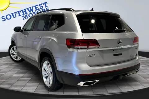 More photos of 2022 Volkswagen Atlas 3.6L V6 SE w/Technology at Southwest Motors, CO