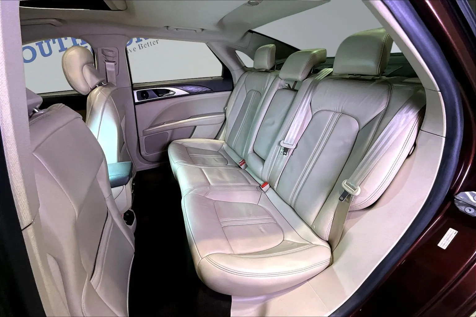 Lincoln MKZ photo 22