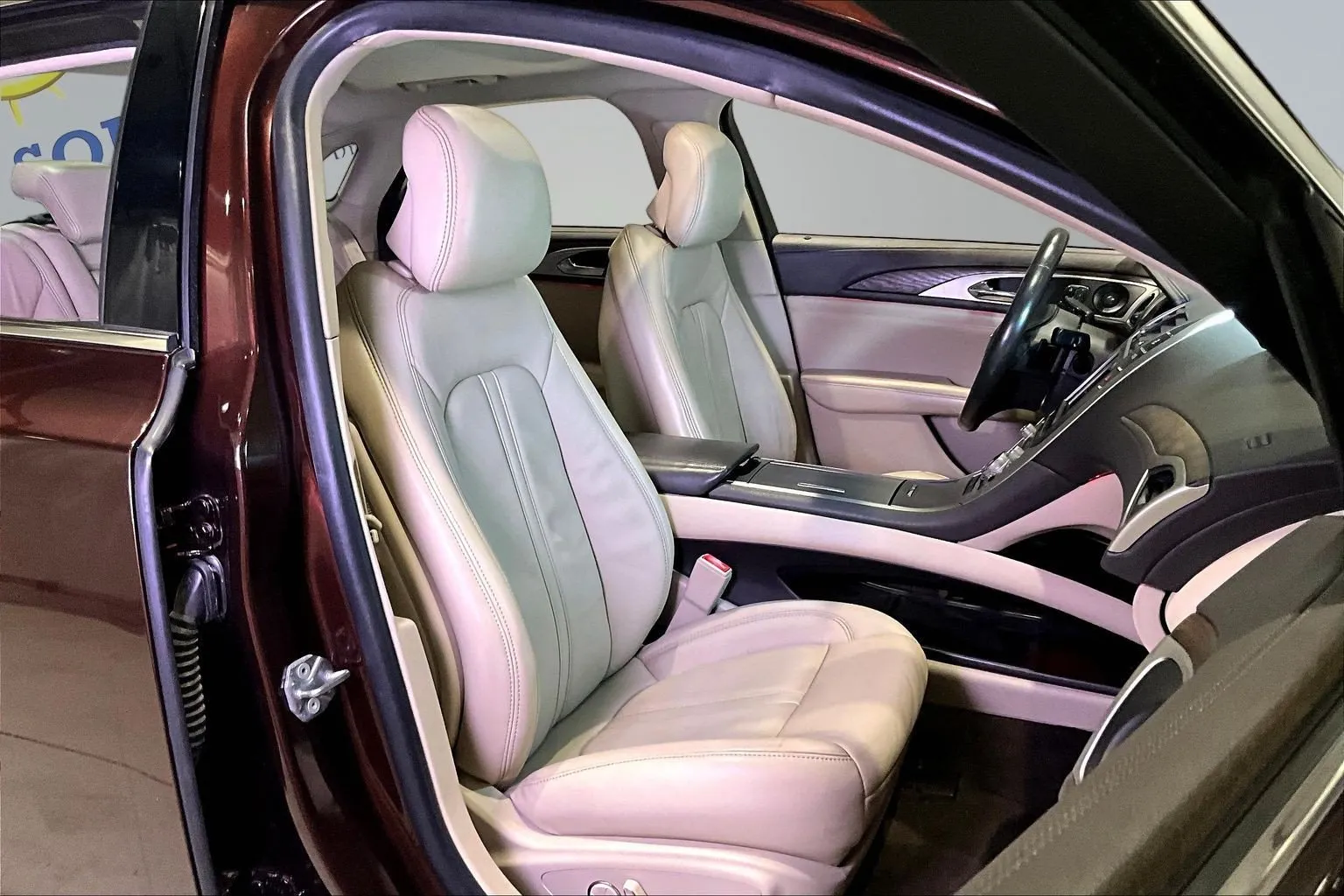 Lincoln MKZ photo 28