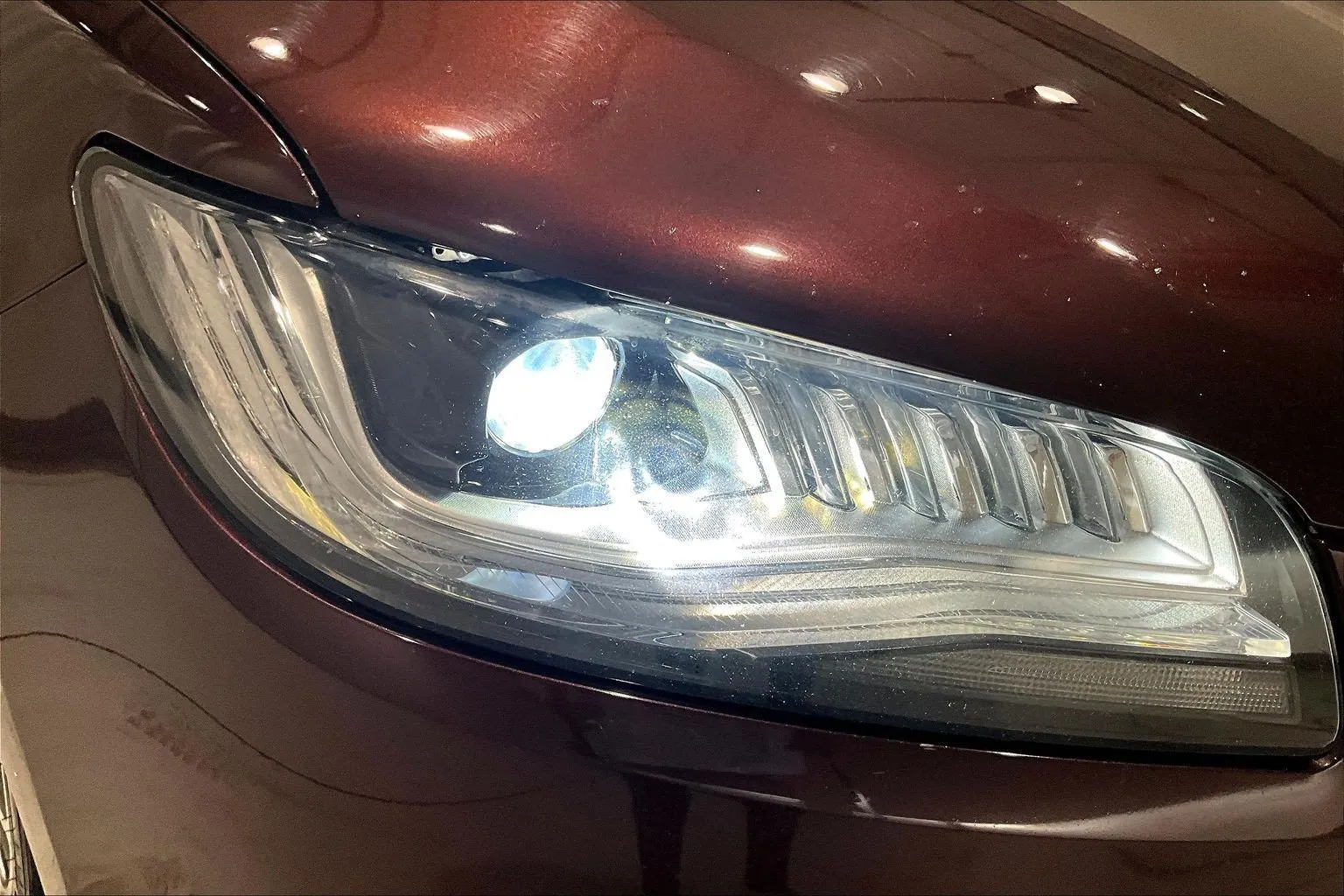 Lincoln MKZ photo 30