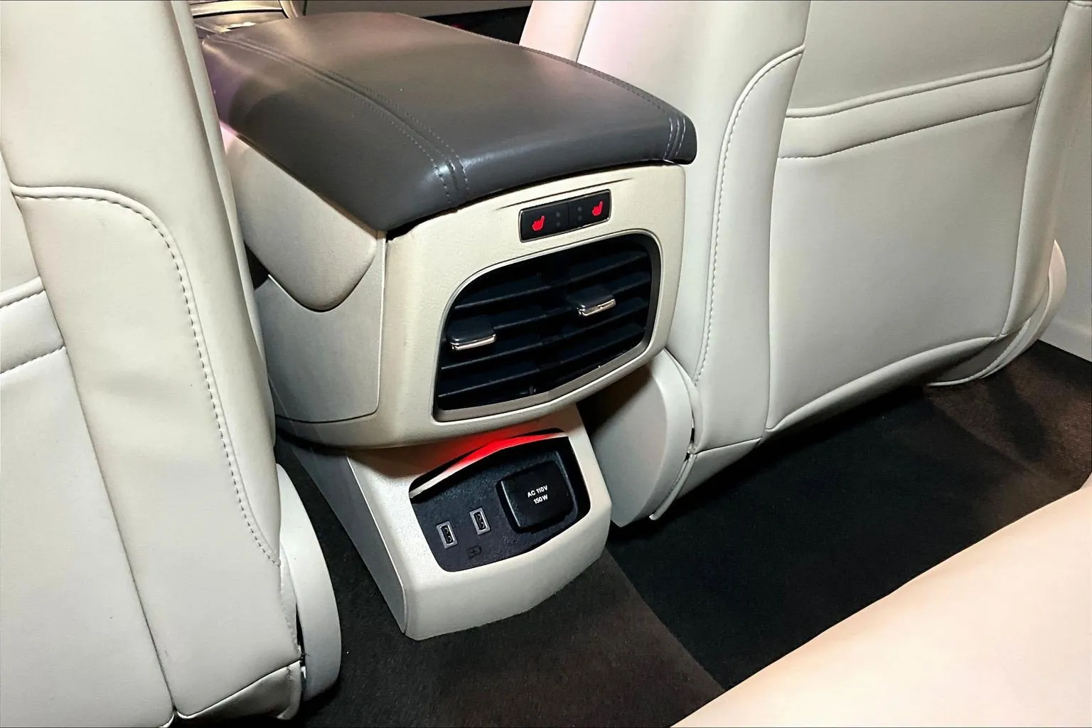 Lincoln MKZ photo 11
