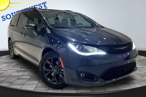 Another view of 2019 Chrysler Pacifica Limited for sale in Pueblo, CO at Southwest Motors