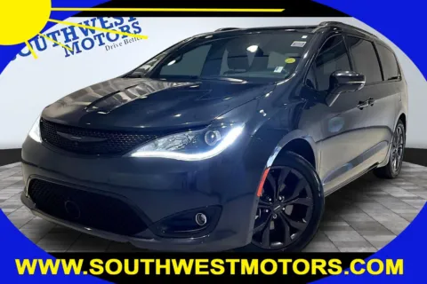 Blue 2019 Chrysler Pacifica Limited for sale in Pueblo, CO