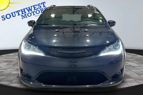 Photos of 2019 Chrysler Pacifica Limited for sale in Pueblo, CO at Southwest Motors