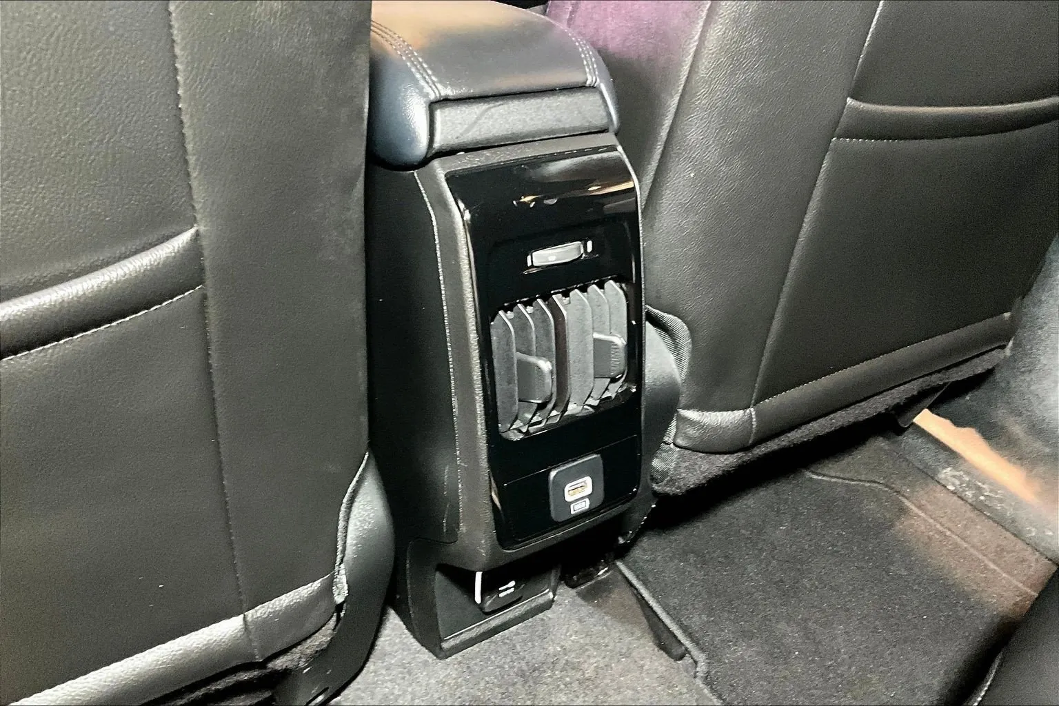 2025 Jeep Compass Limited - Photo 11