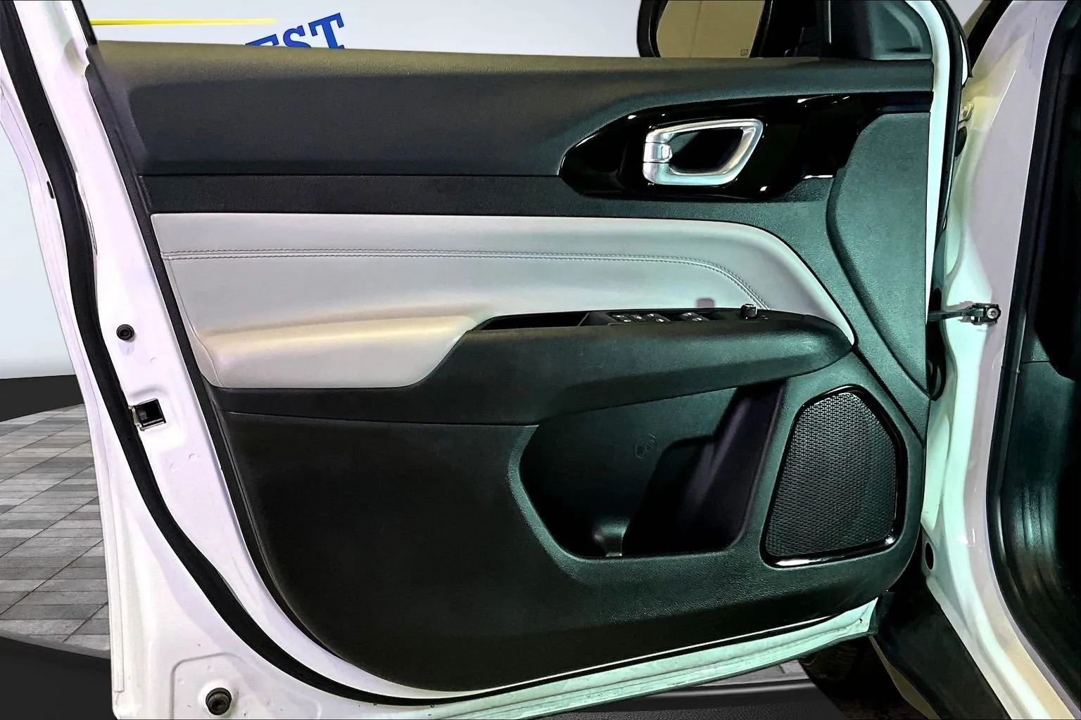 2025 Jeep Compass Limited - Photo 20