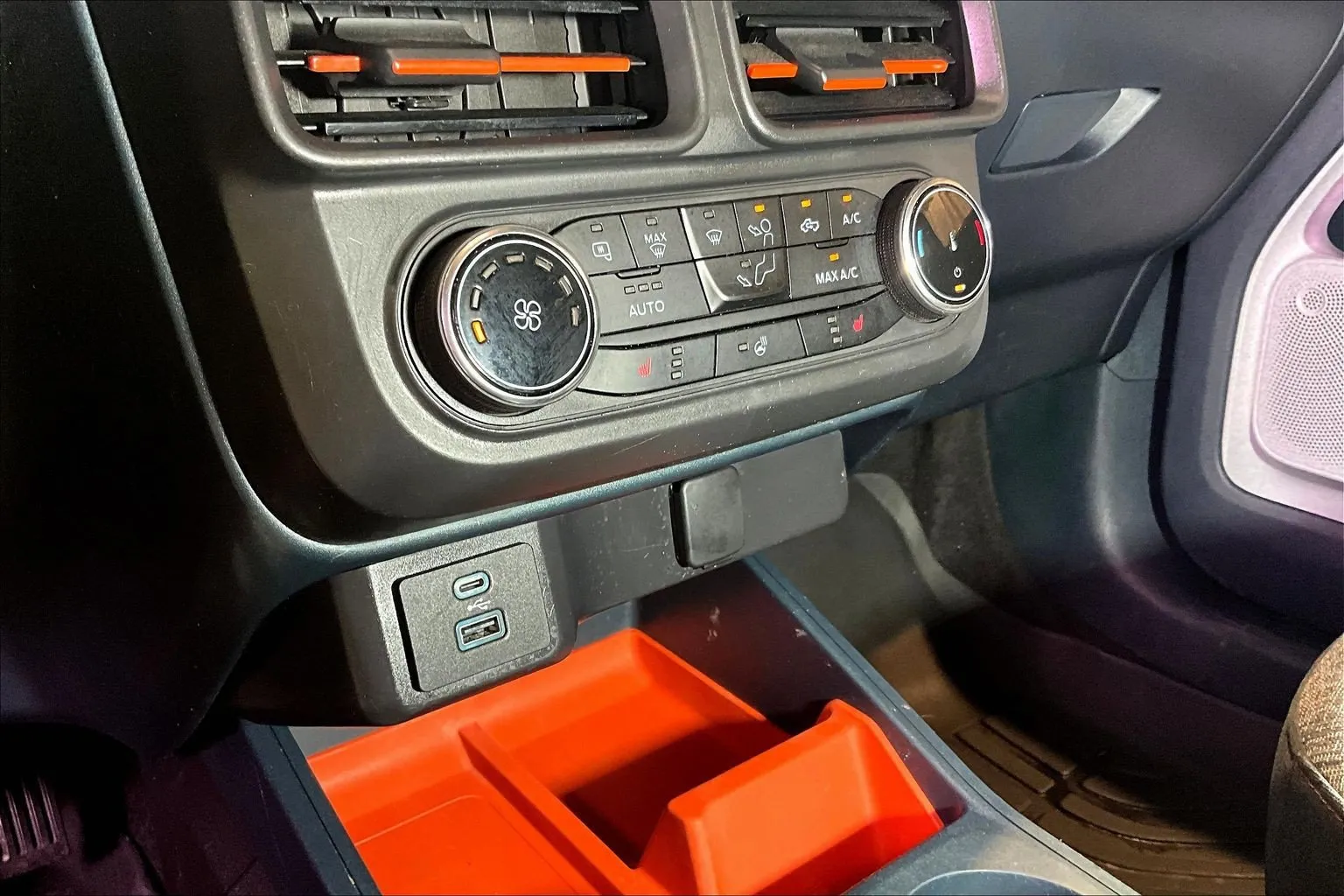 Ford Maverick photo 17