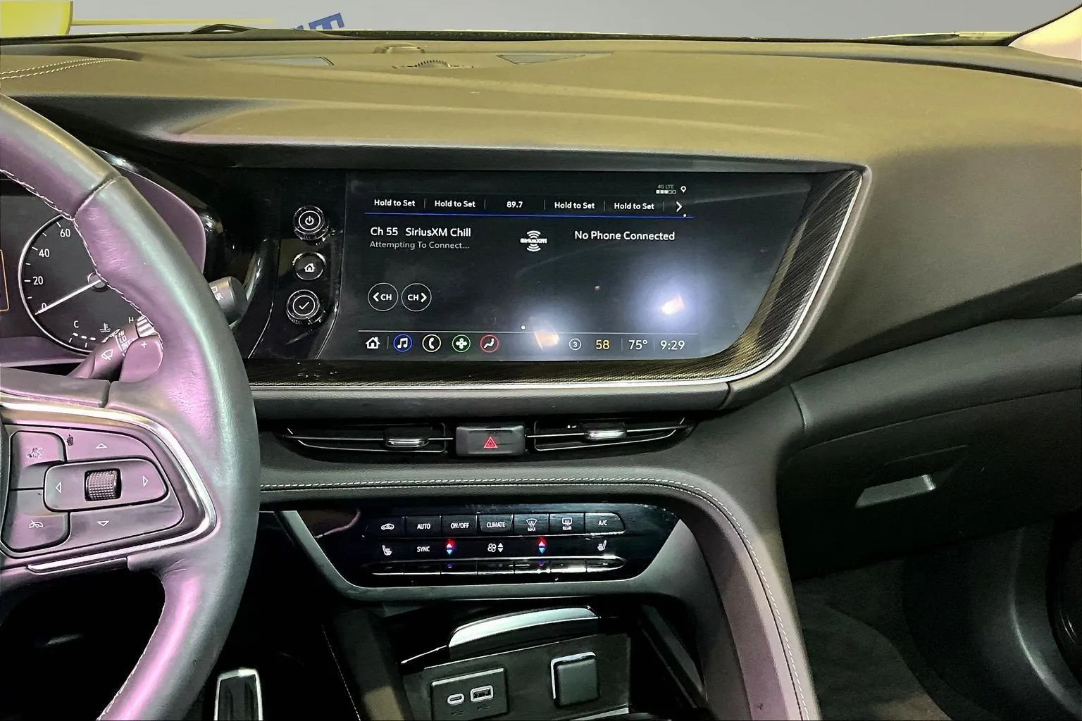 Buick Envision photo 10