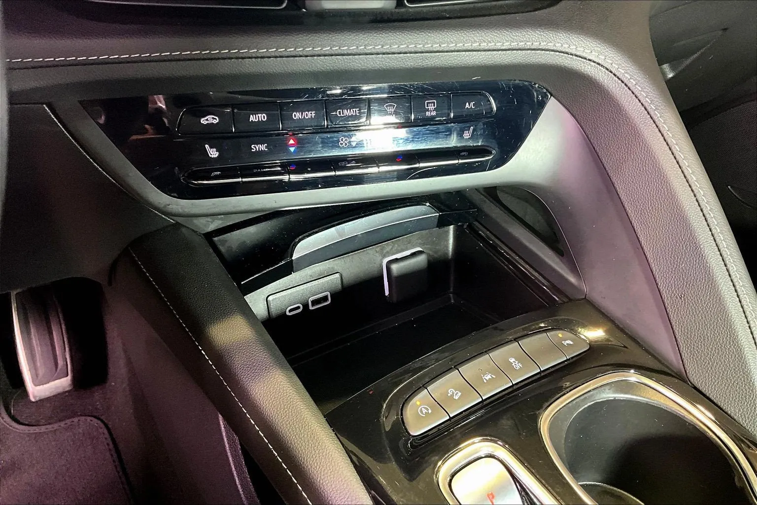 Buick Envision photo 16