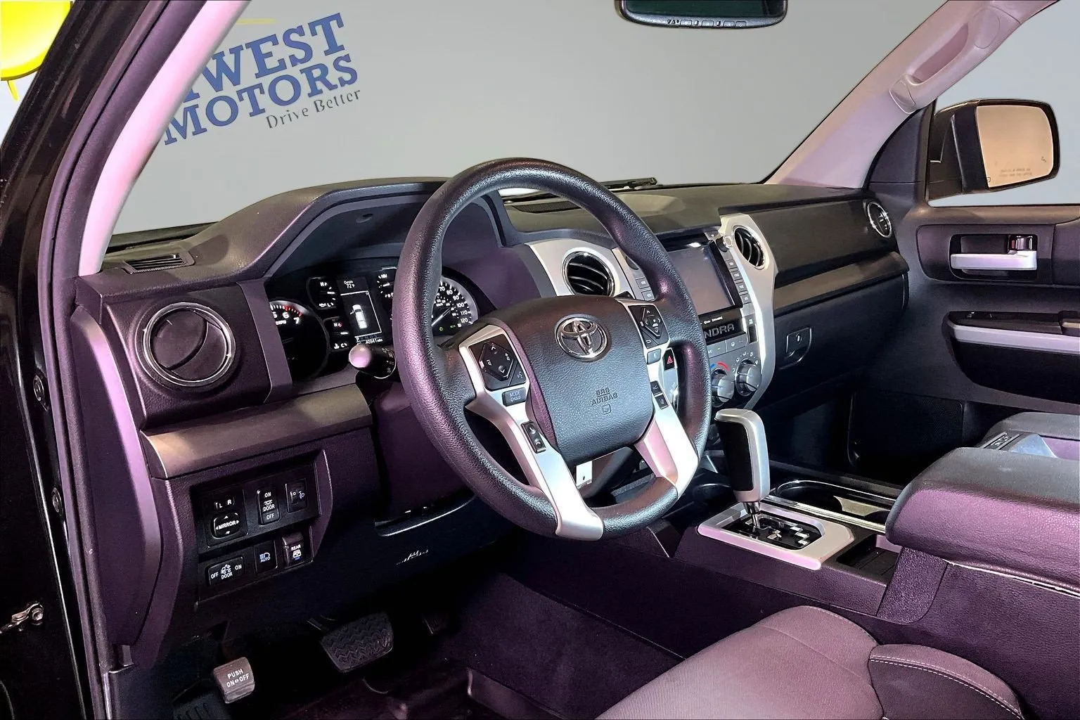 Toyota Tundra photo 18
