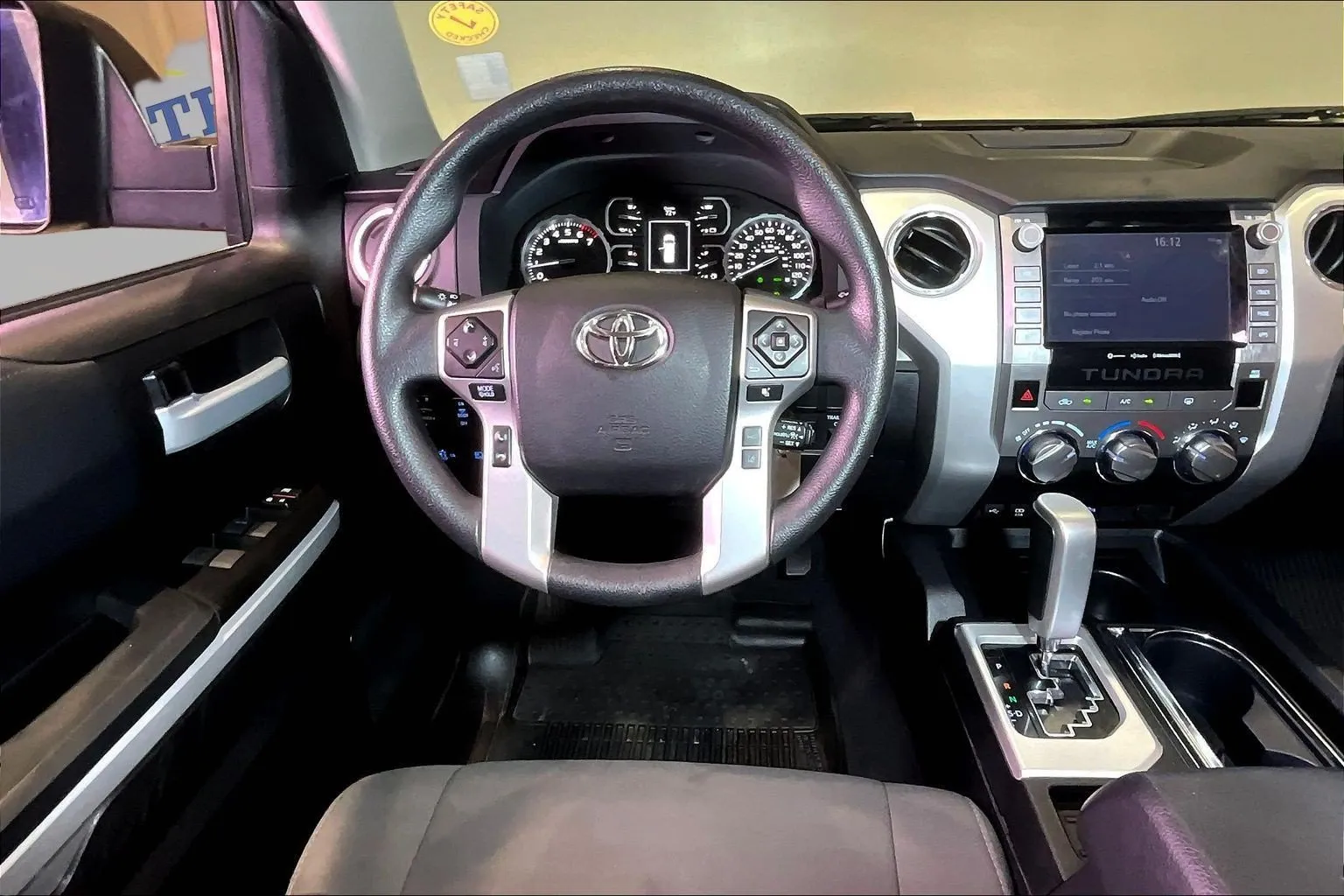 Toyota Tundra photo 10