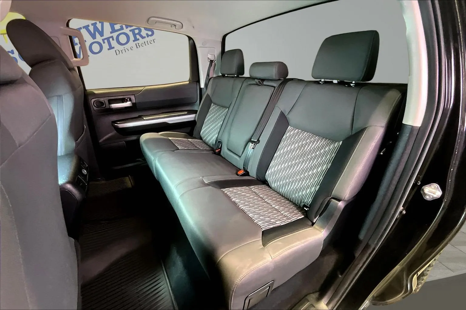 Toyota Tundra photo 23