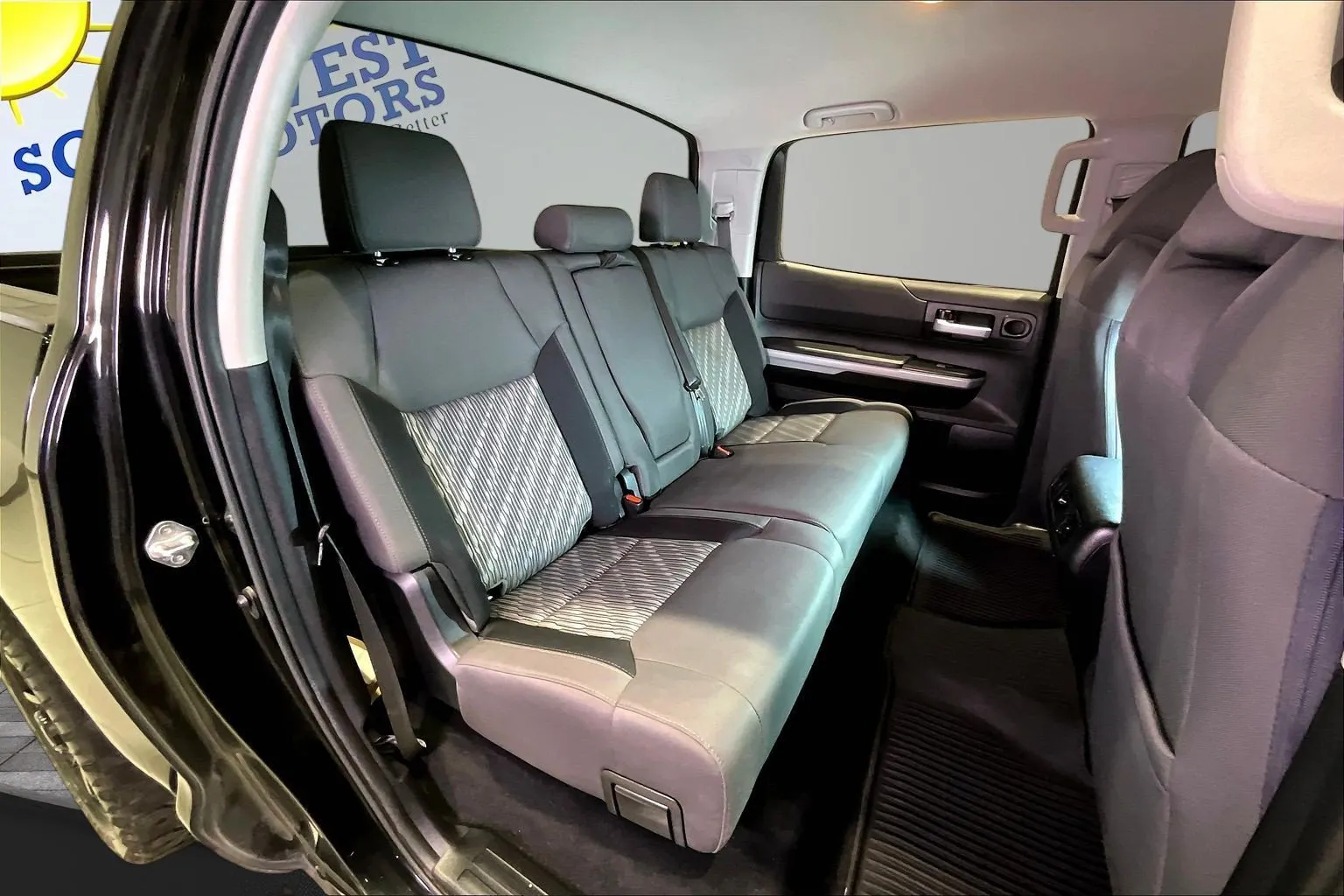 Toyota Tundra photo 25