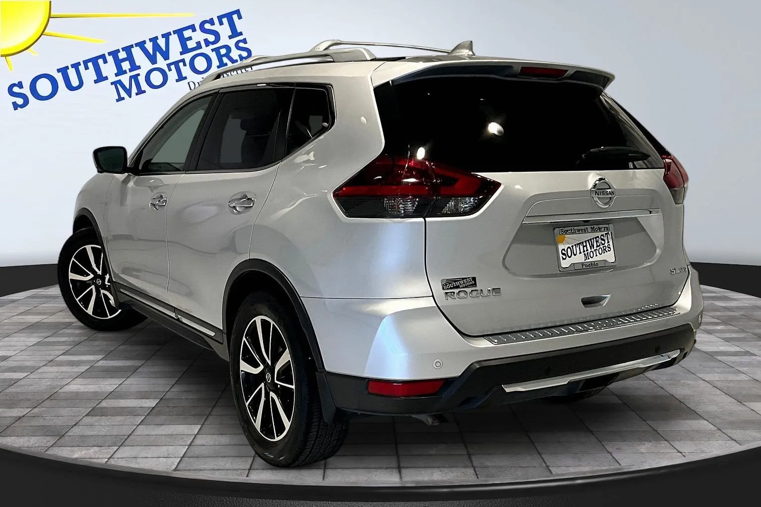 Nissan Rogue photo 5