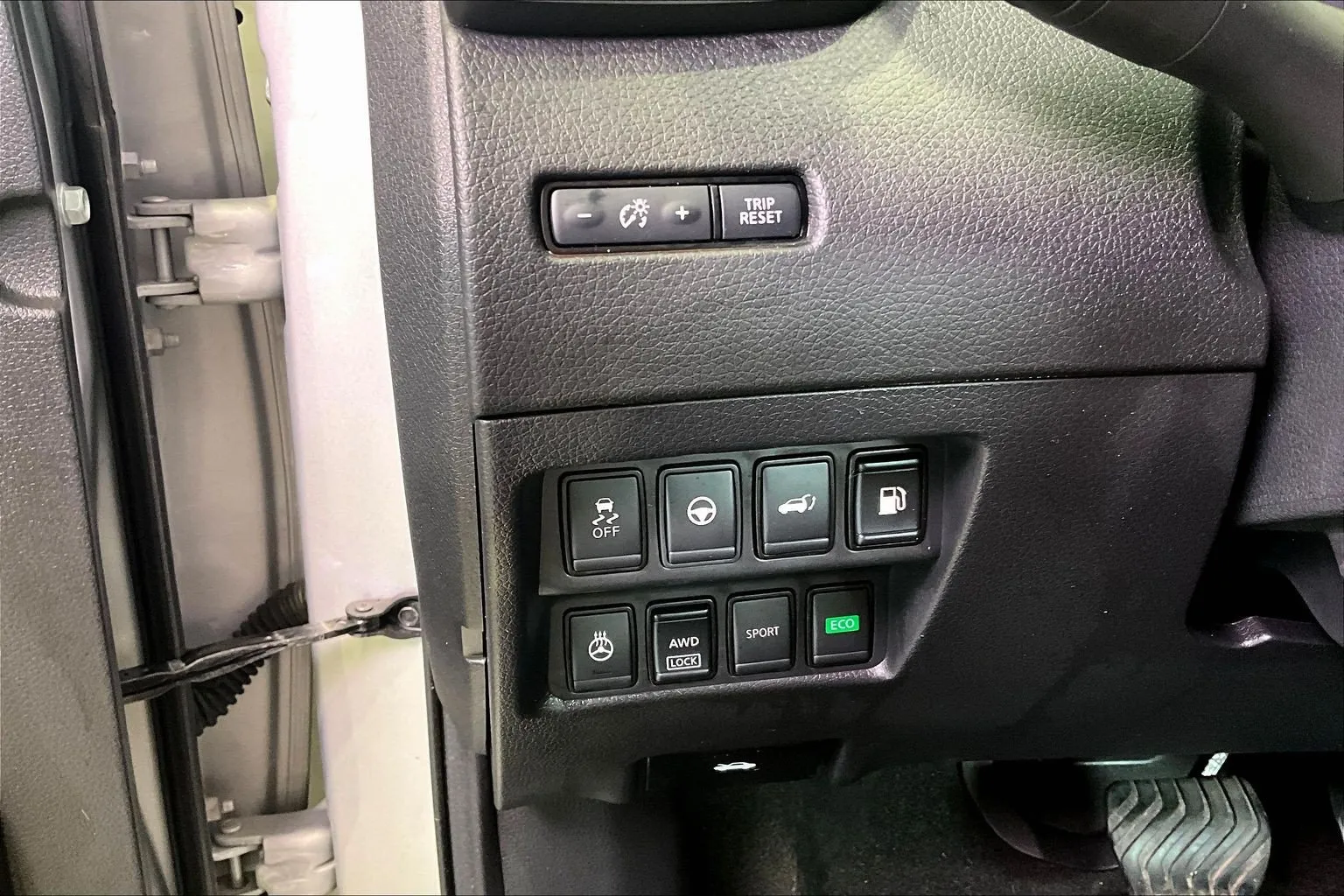 Nissan Rogue photo 17