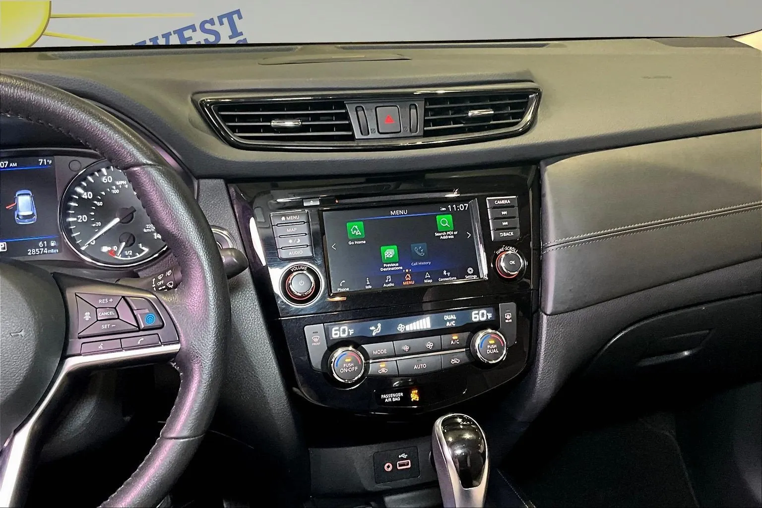 Nissan Rogue photo 10