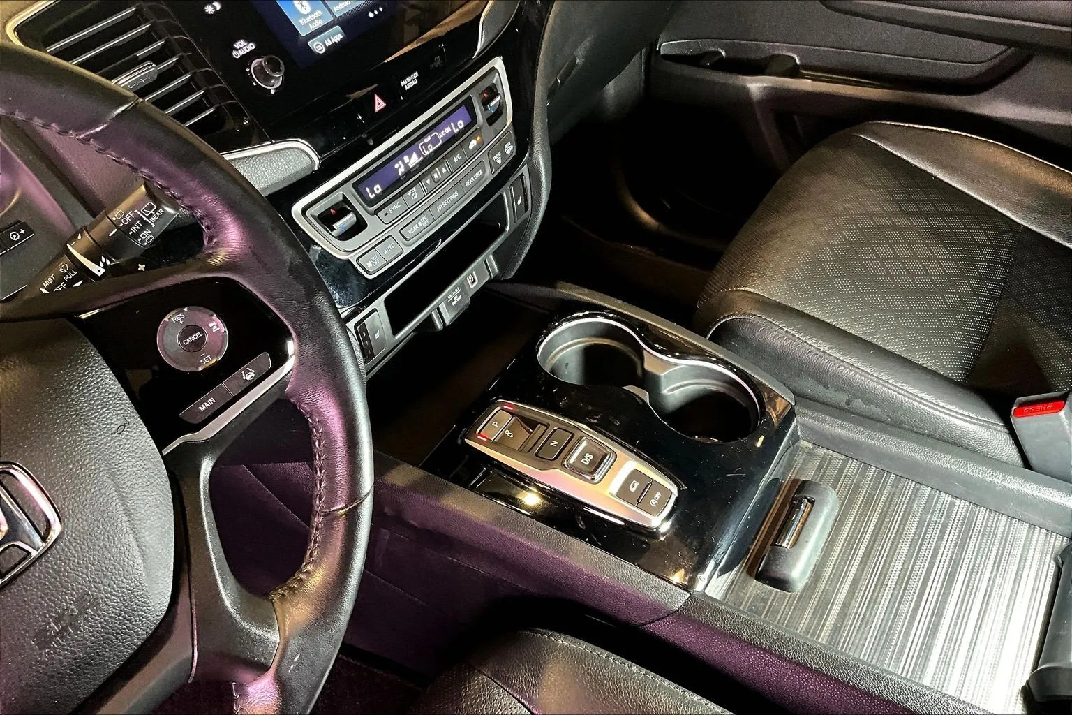 Honda Passport photo 18