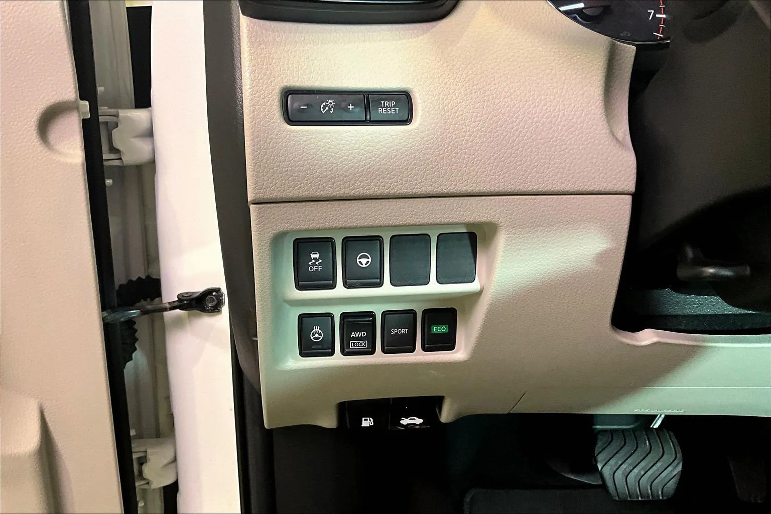 Nissan Rogue Sport photo 17