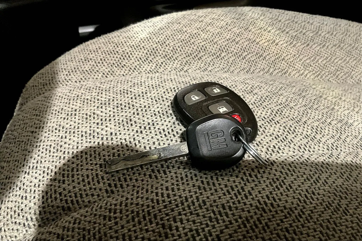 2023 Chevrolet Express Passenger LS - Photo 33