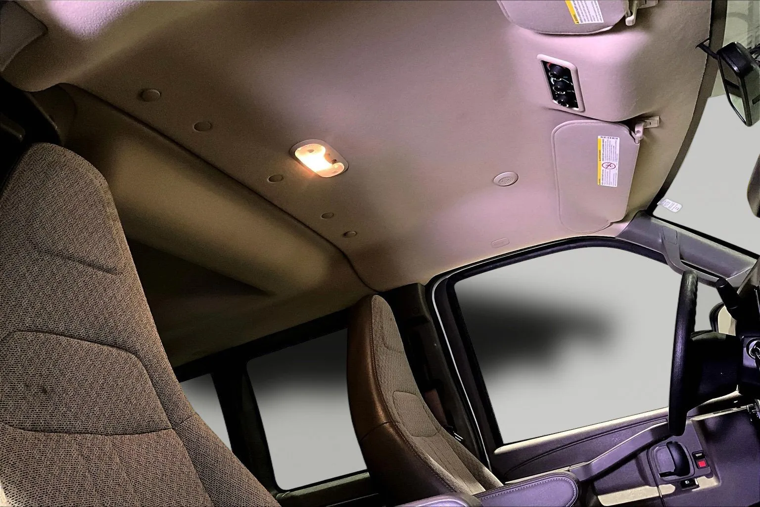 2023 Chevrolet Express Passenger LS - Photo 26