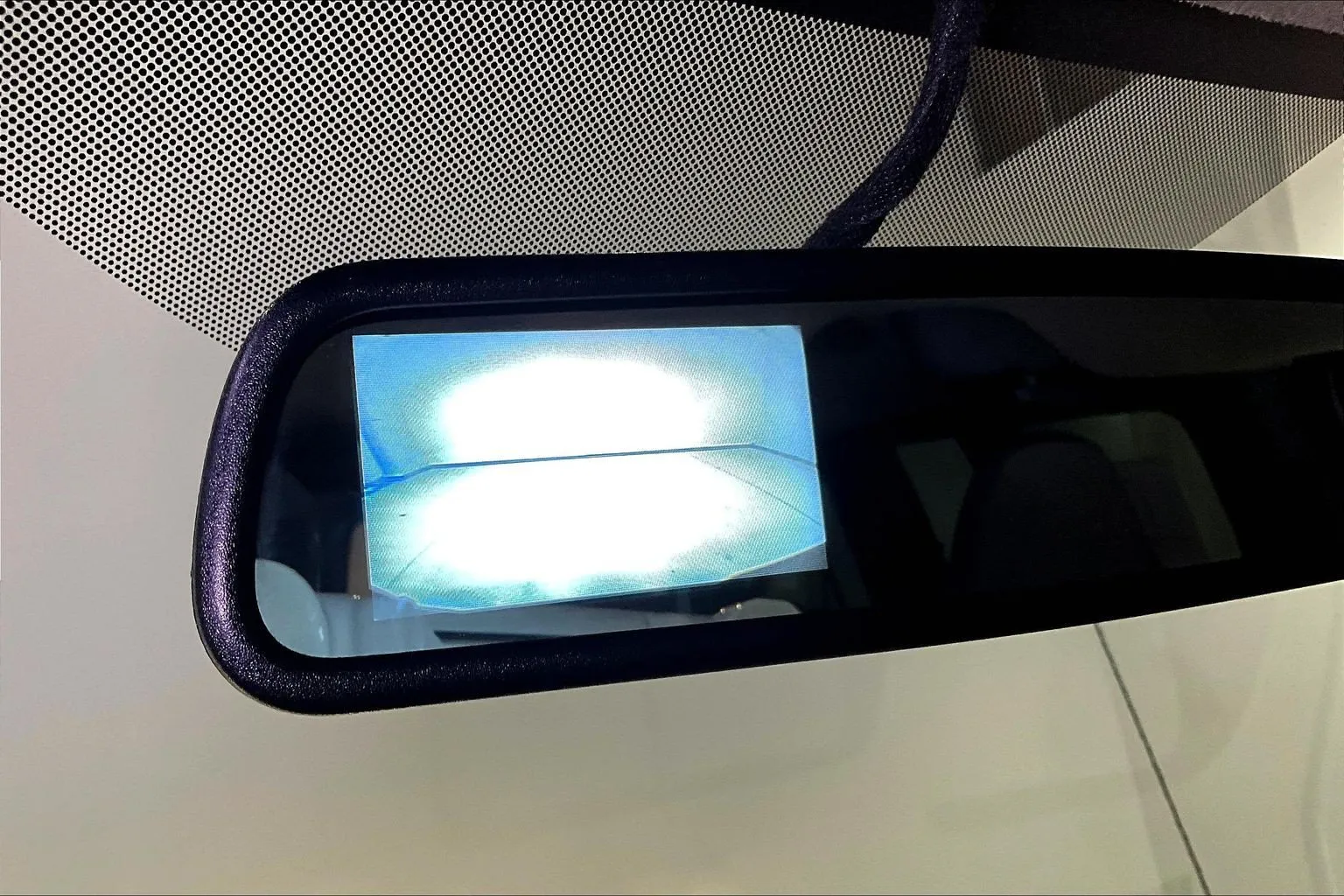 2023 Chevrolet Express Passenger LS - Photo 15