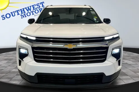 Photos of 2026 Chevrolet Traverse AWD LT for sale in Pueblo, CO at Southwest Motors