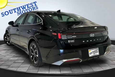 More photos of 2024 Hyundai Sonata SEL at Southwest Motors, CO