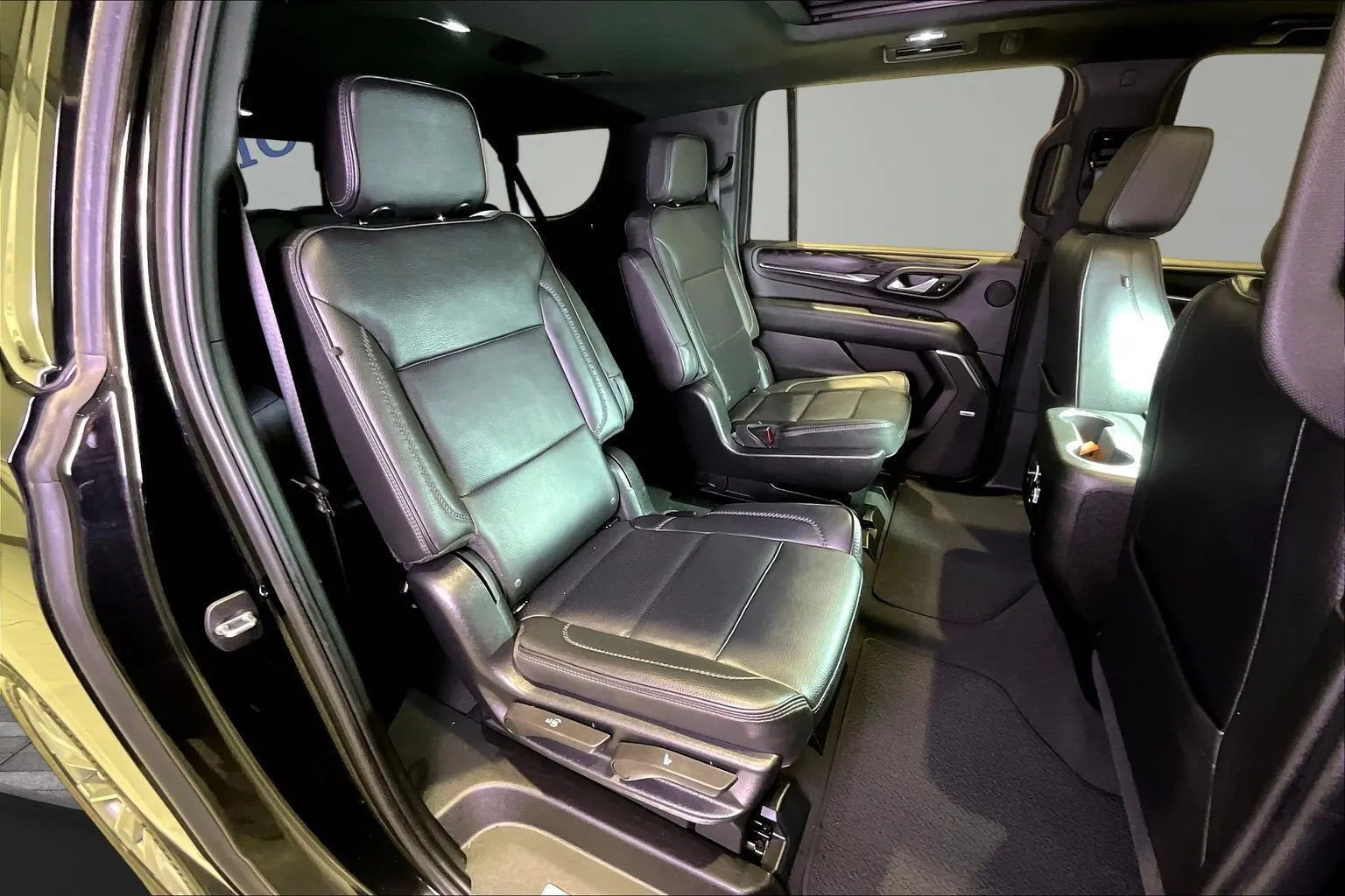 GMC Yukon XL photo 24