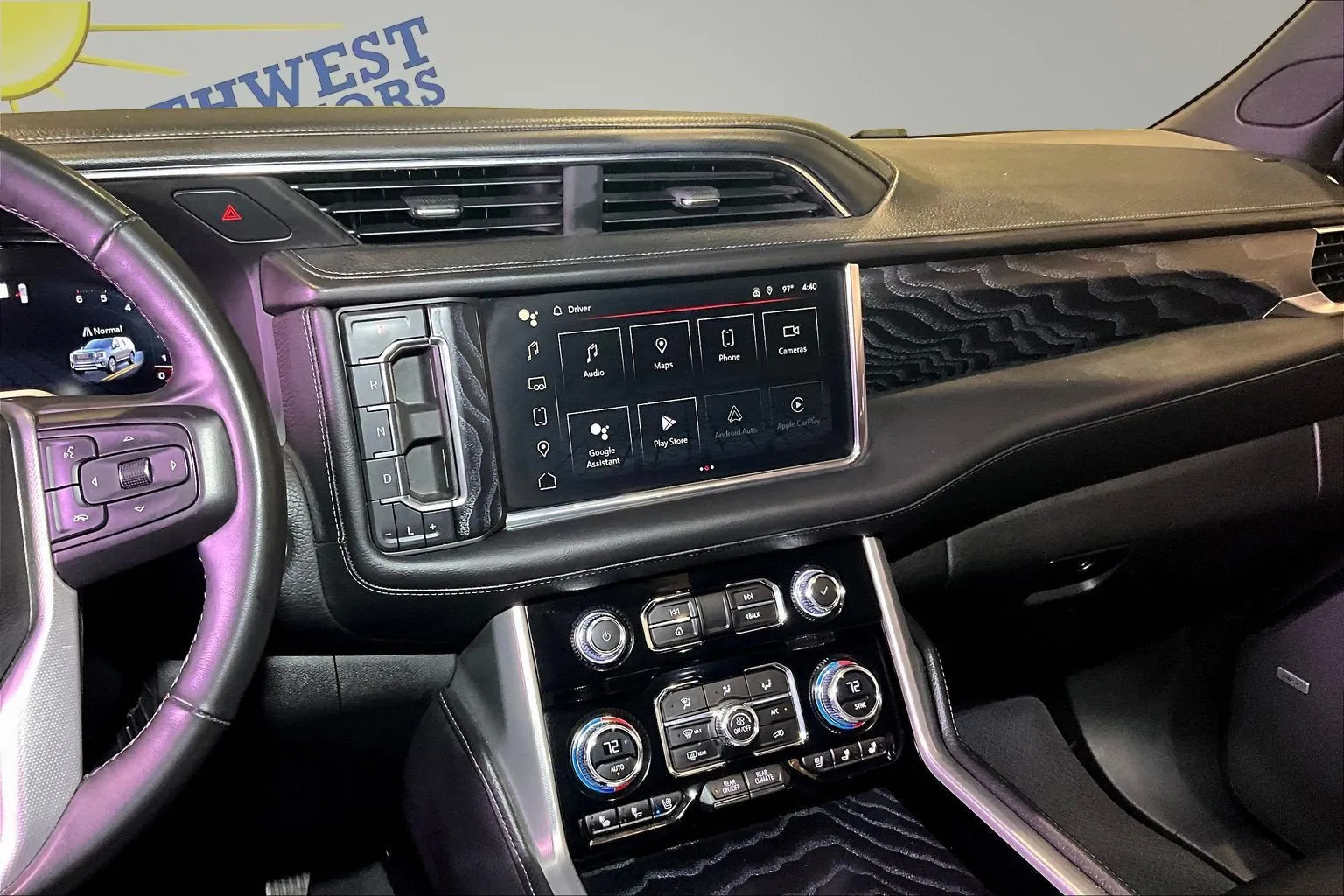 GMC Yukon XL photo 10