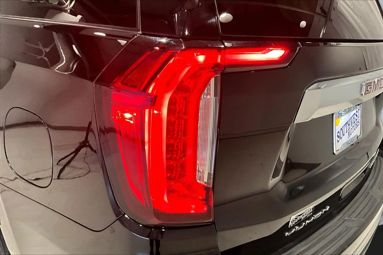 GMC Yukon XL photo 23