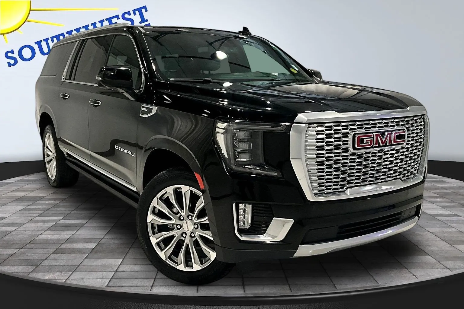 GMC Yukon XL photo 3