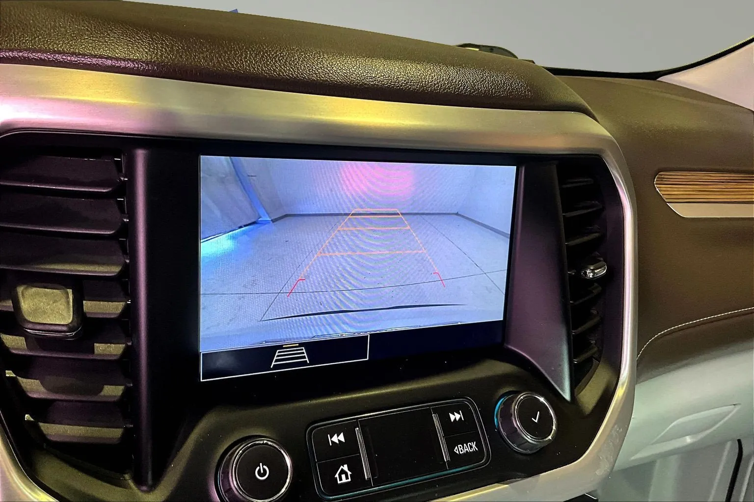 GMC Acadia photo 15