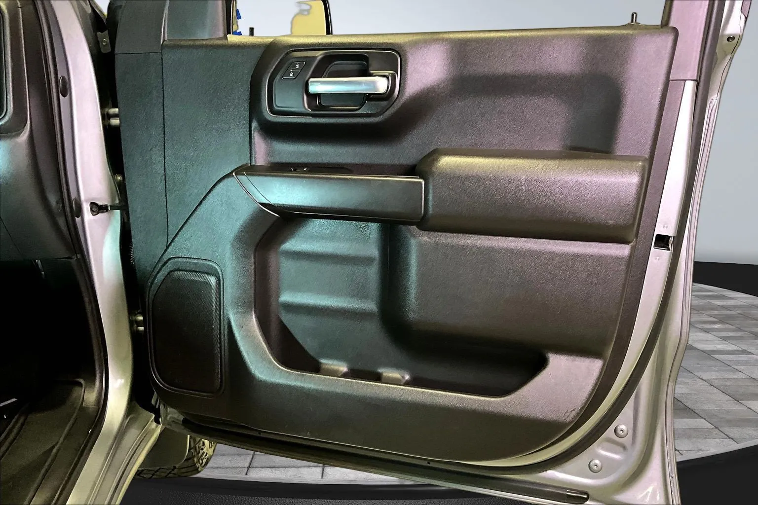 Chevrolet Silverado photo 29