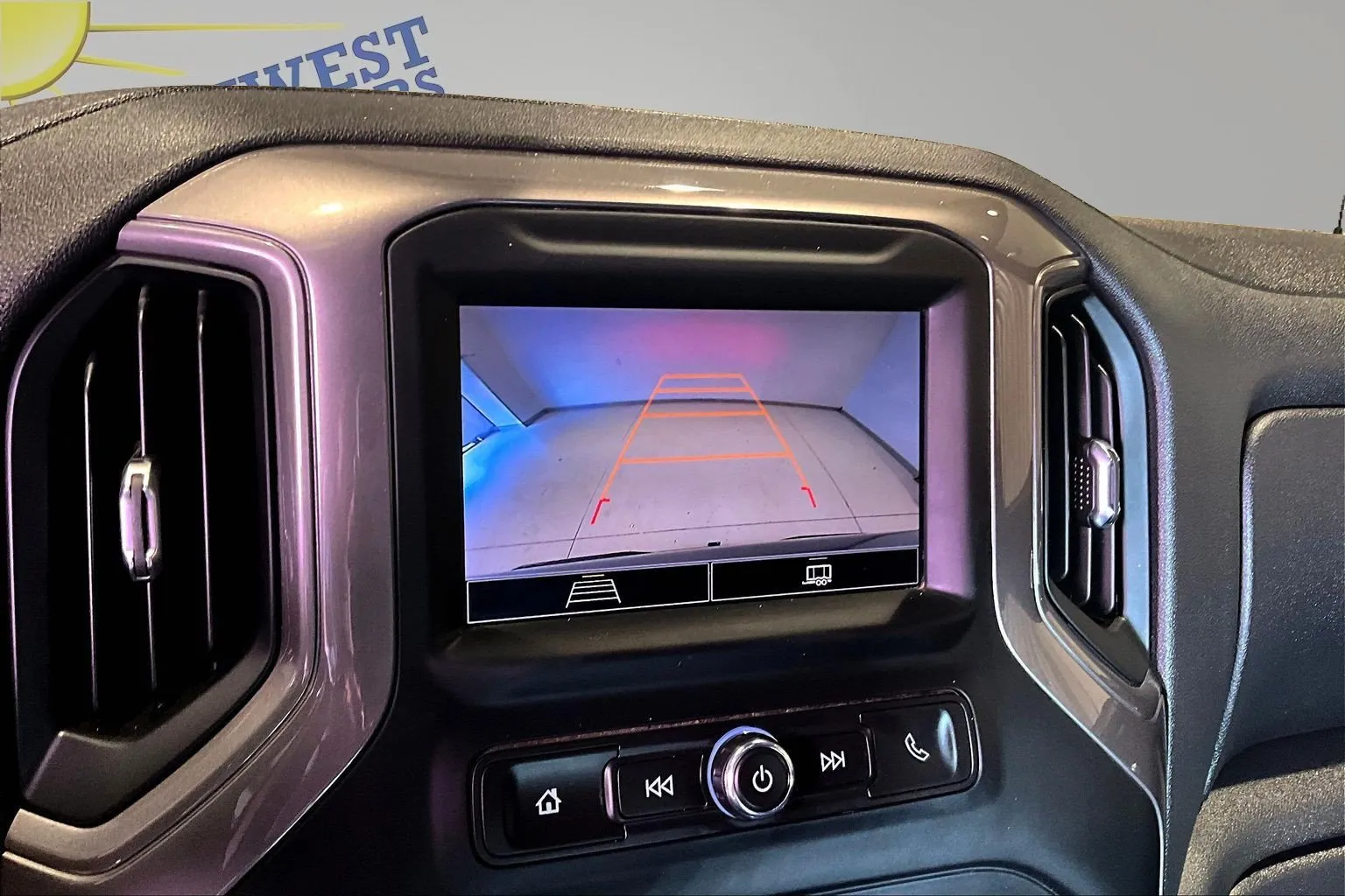 Chevrolet Silverado photo 15