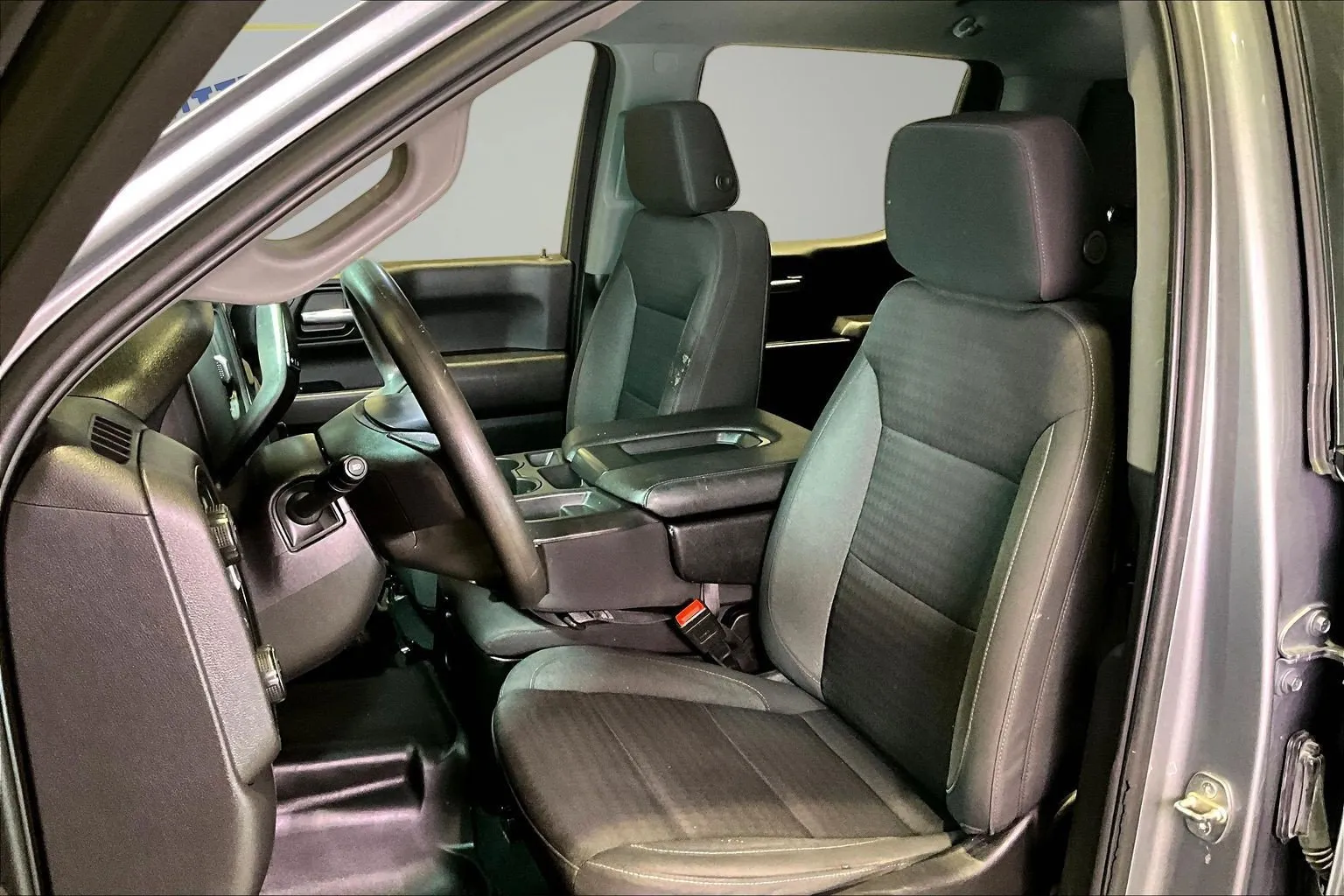 Chevrolet Silverado photo 22