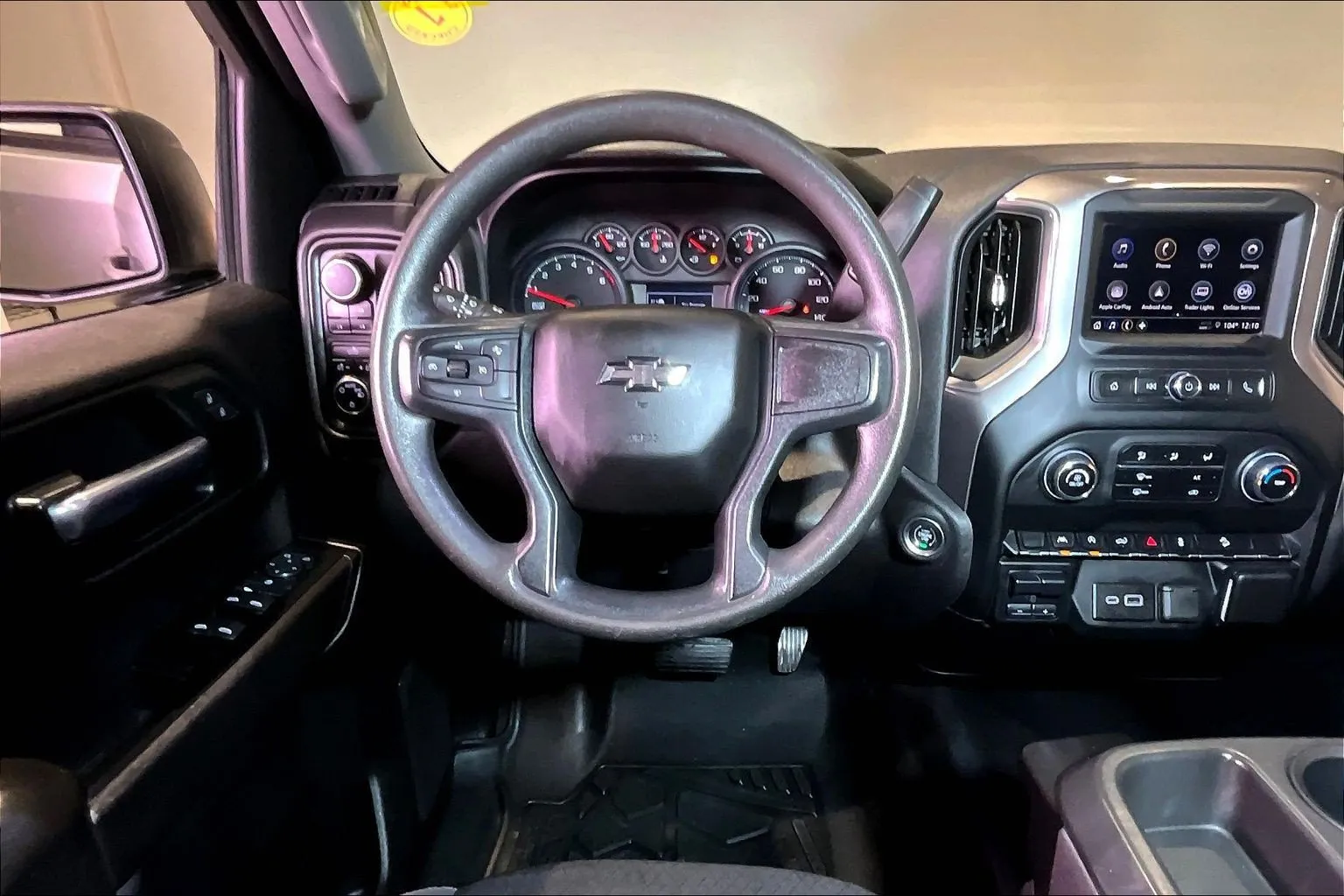 Chevrolet Silverado photo 9