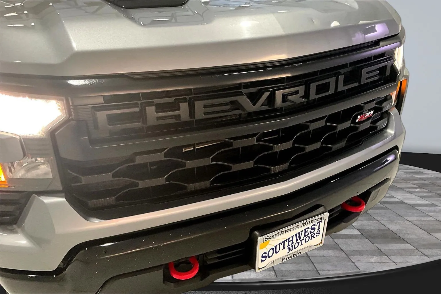 Chevrolet Silverado photo 33