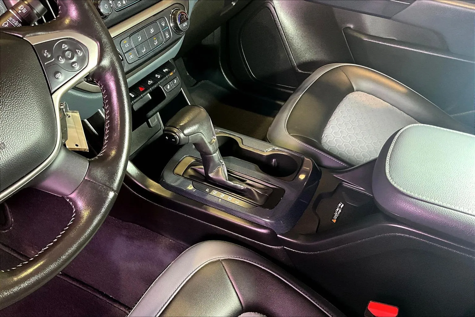 Chevrolet Colorado photo 19