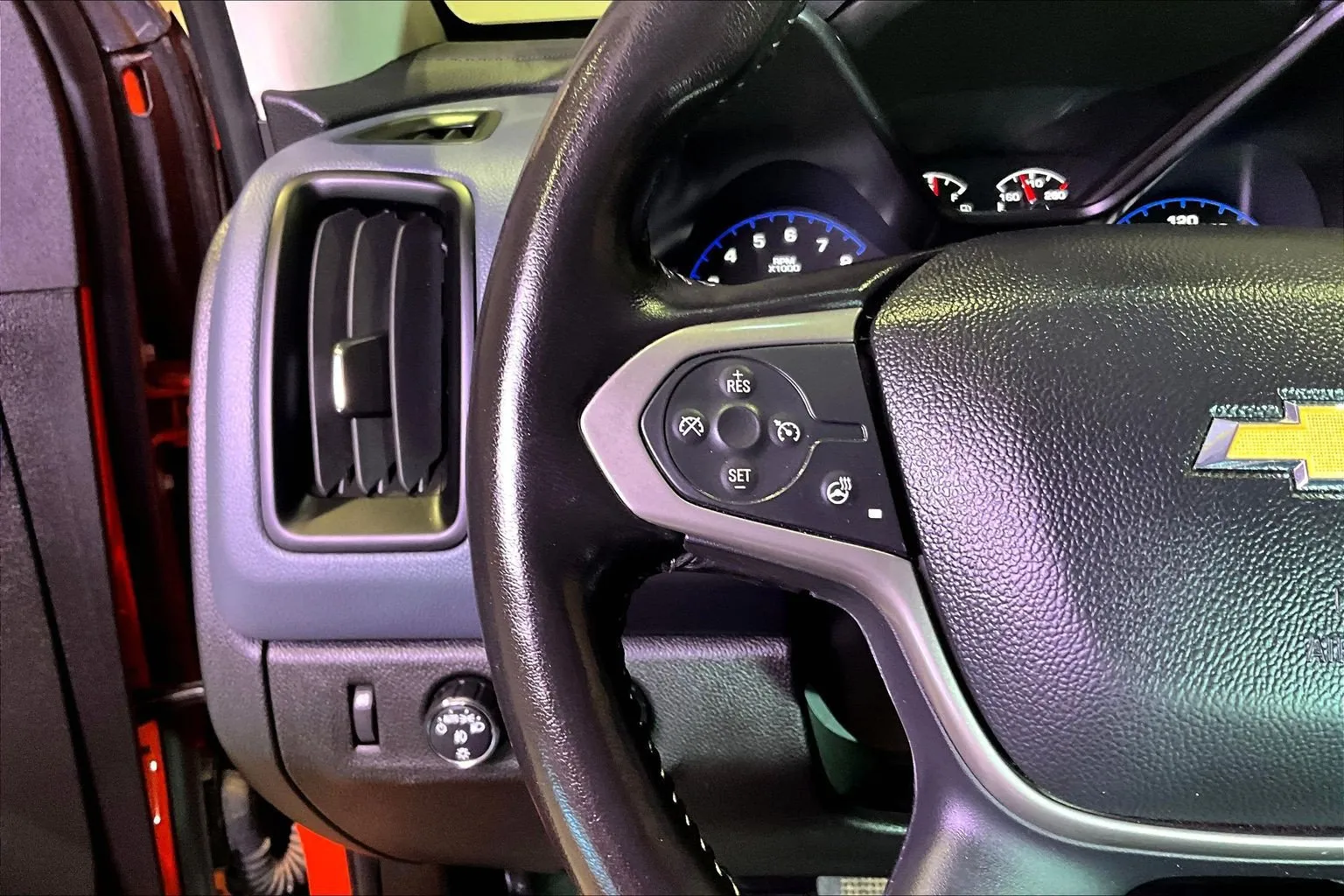 Chevrolet Colorado photo 13