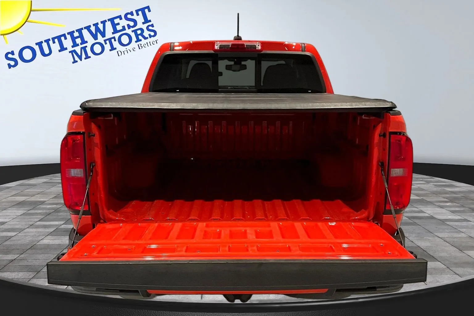 Chevrolet Colorado photo 8