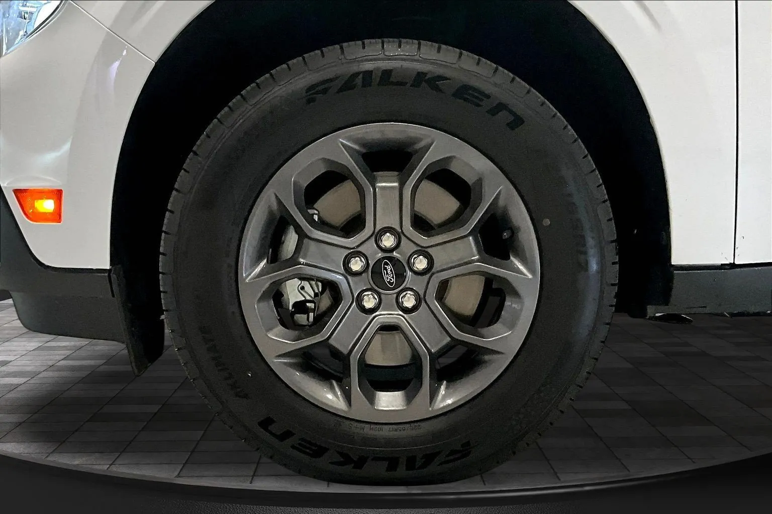 Ford Maverick photo 34