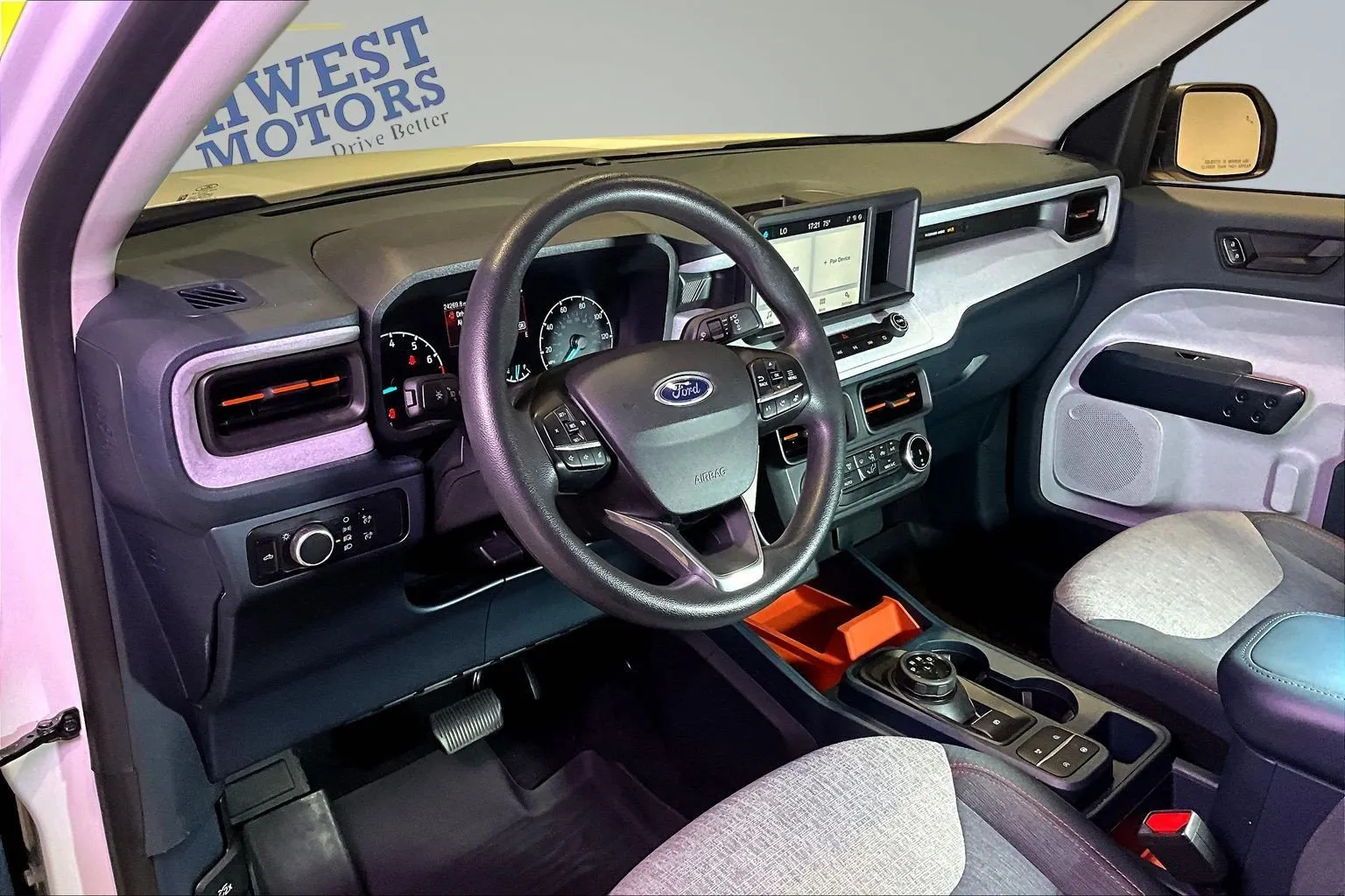 Ford Maverick photo 18
